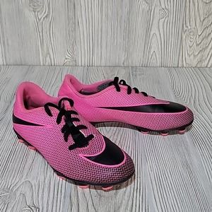 Nike Jr. Bravata II Firm-Ground Soccer Cleats, Pink/Black, Kids Size 1.5Youth